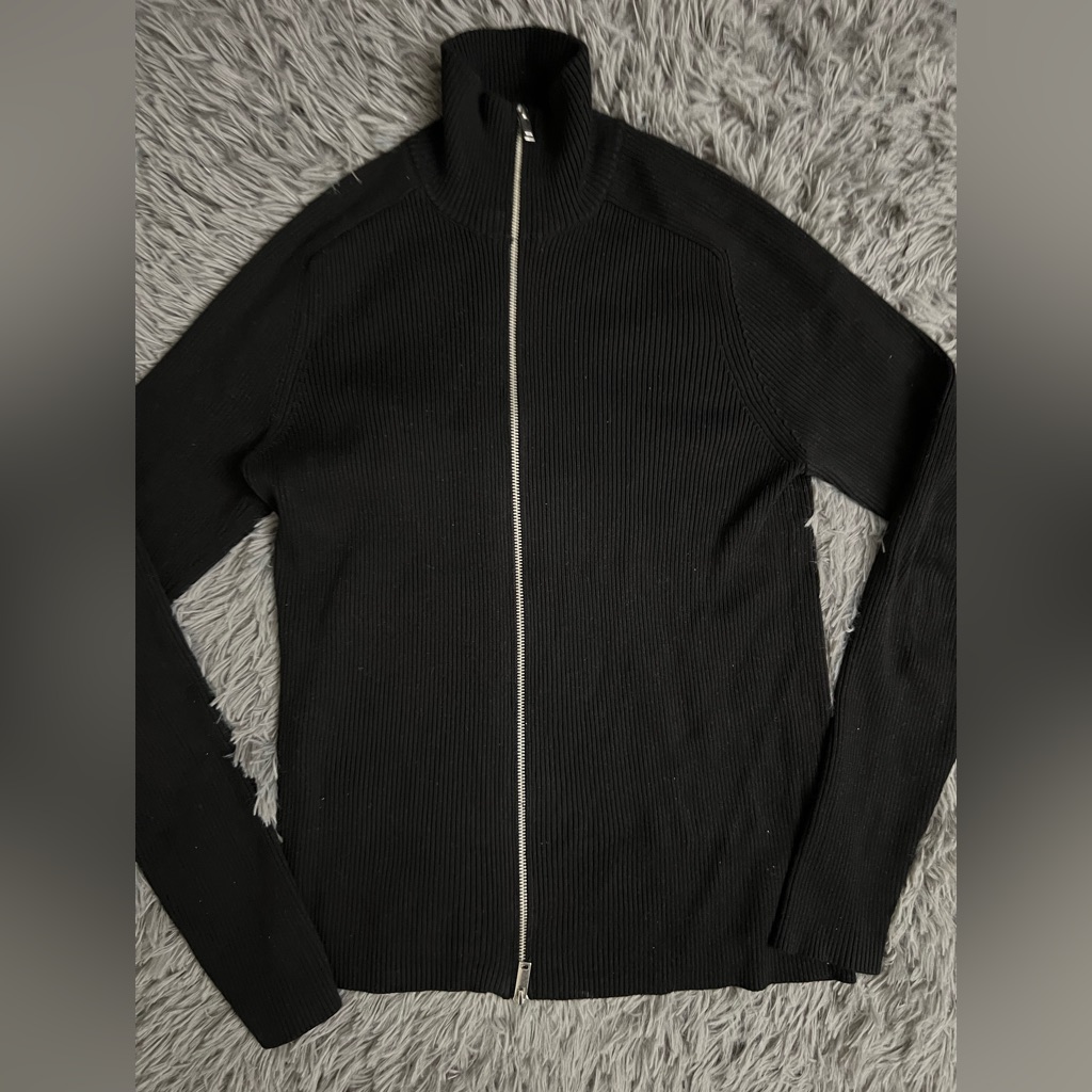Black Slim Fit Ribbed ZipUp Sweater Perfect For The 2000s Footballer Looks Black Slim Fit Ribbed ZipUp Sweater Perfect For The 2000s Footballer Looks
